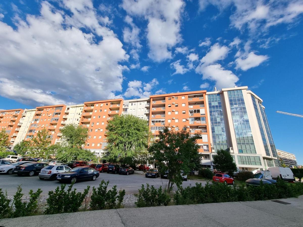 Big apartment Podgorica Buitenkant foto