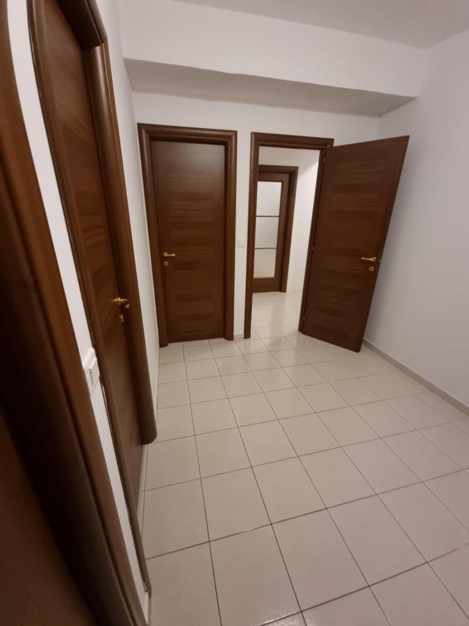 Big apartment Podgorica Buitenkant foto